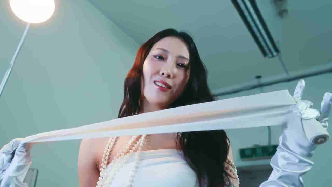 NO LIMIT Lyrics English Translation – NAVILLERA (나빌레라)