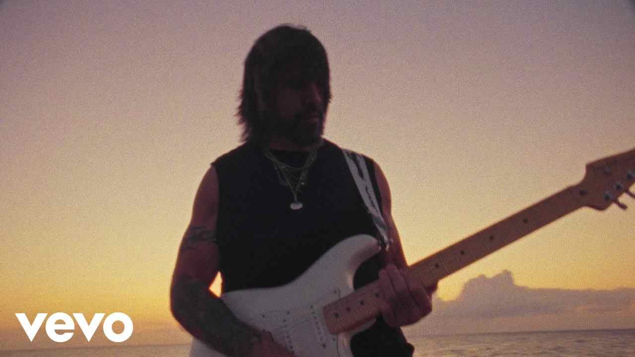 Cuando Estamos Tú y Yo Lyrics English Translation - Juanes | JuanesTeban