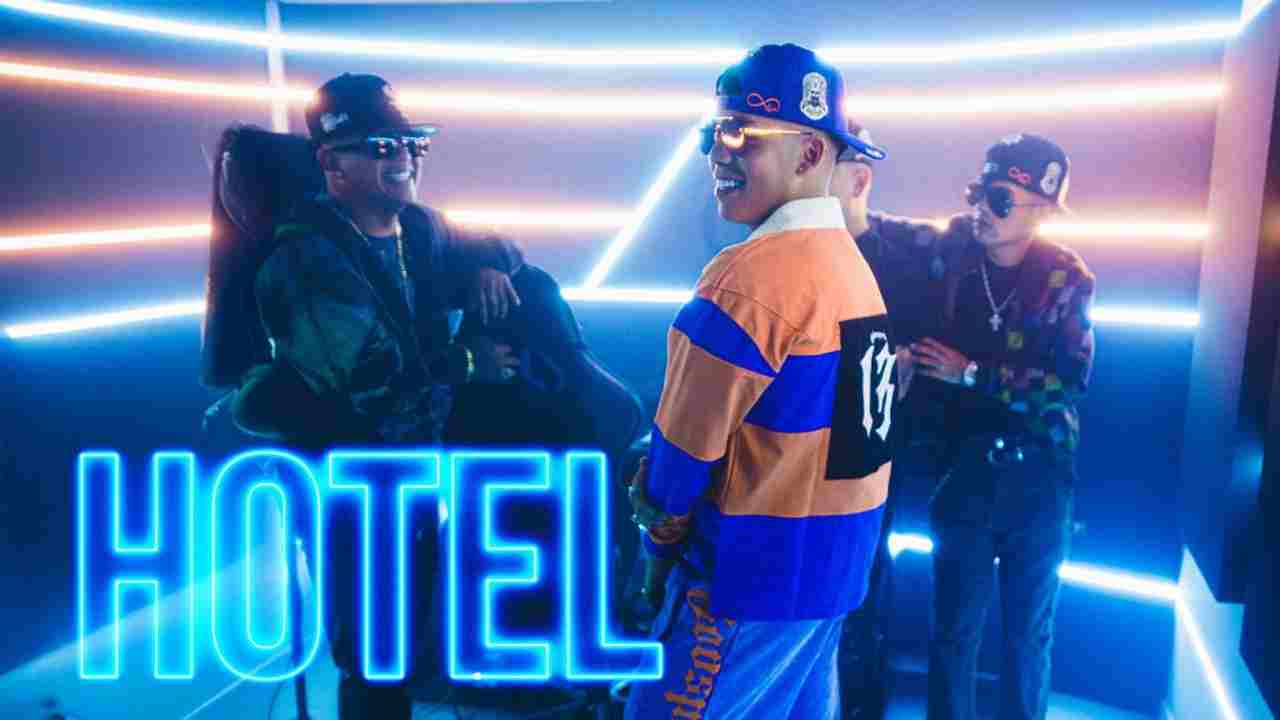 HOTEL Lyrics English Translation - Jere Klein, Tobal Mj, Lyon La F