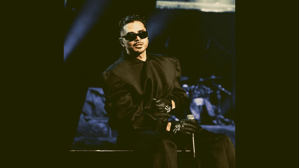 PIENSO EN TI Lyrics English Translation - Álvaro Díaz | OMAKASE